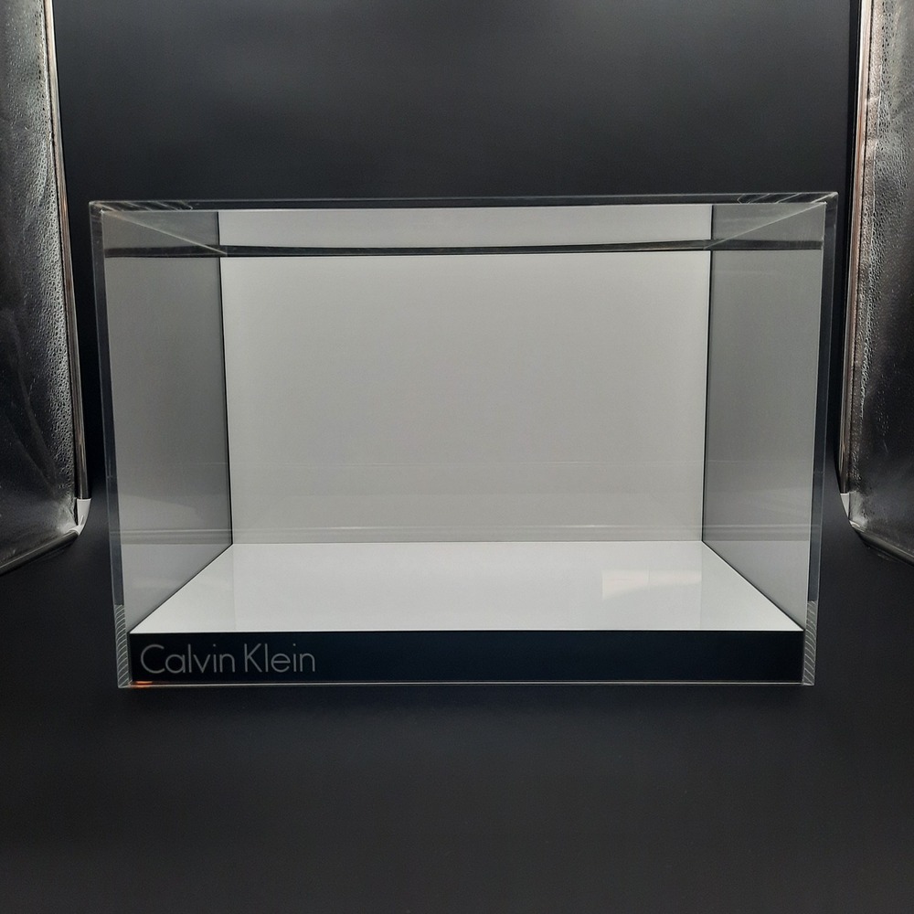 Calvin Klein Glass Display Case Retail Counter Fixture –‎ Minimalist Acrylic